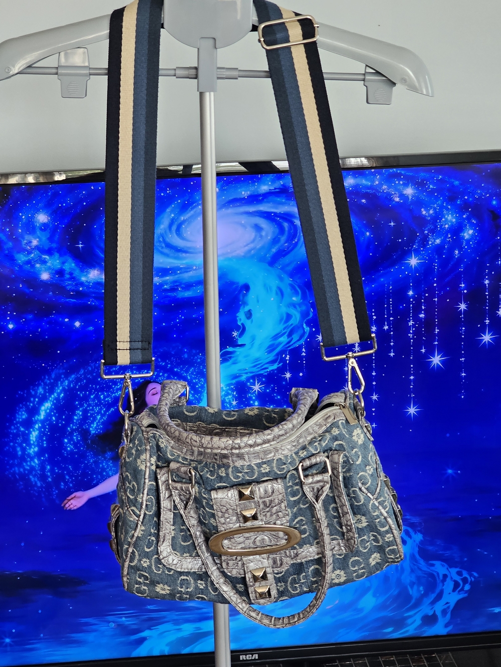 ❗️ VINTAGE GUESS Women’s Blue  Monogram Shoulder Bag  ❗️